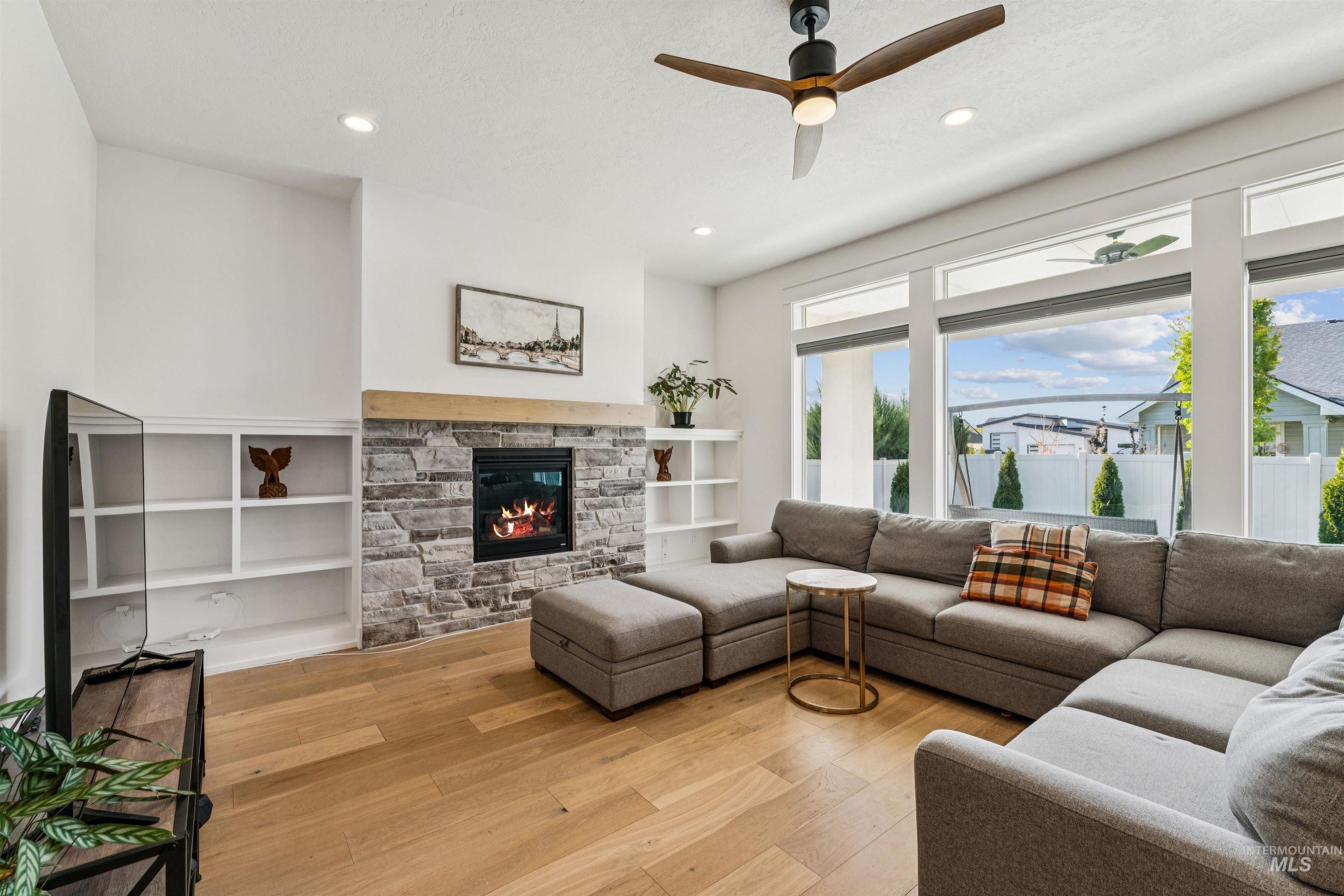 971 E Viedma St, Kuna, Idaho 83634, 5 Bedrooms, 2.5 Bathrooms, Residential For Sale, Price $739,990,MLS 98983503