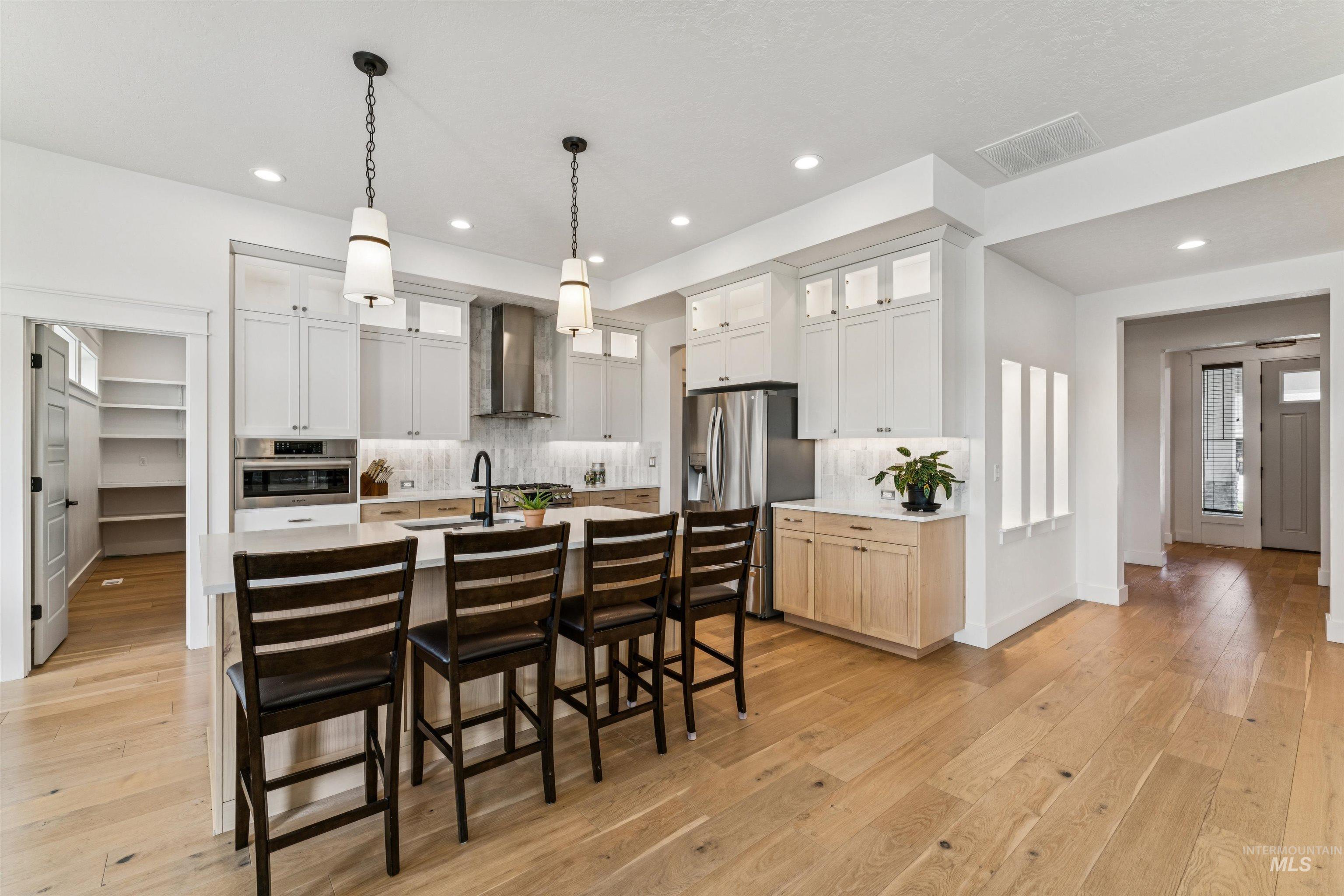 971 E Viedma St, Kuna, Idaho 83634, 5 Bedrooms, 2.5 Bathrooms, Residential For Sale, Price $739,990,MLS 98983503