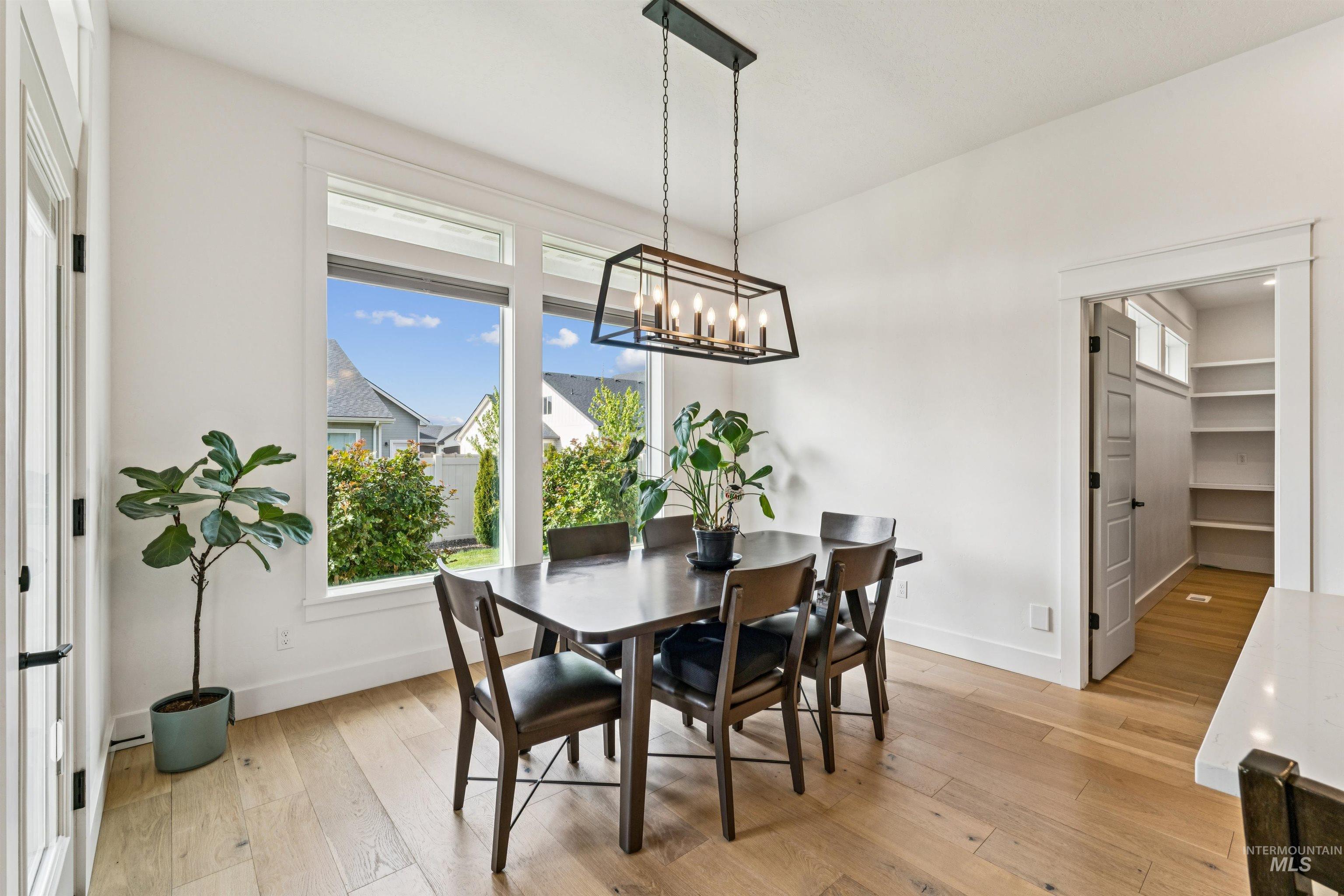 971 E Viedma St, Kuna, Idaho 83634, 5 Bedrooms, 2.5 Bathrooms, Residential For Sale, Price $739,990,MLS 98983503