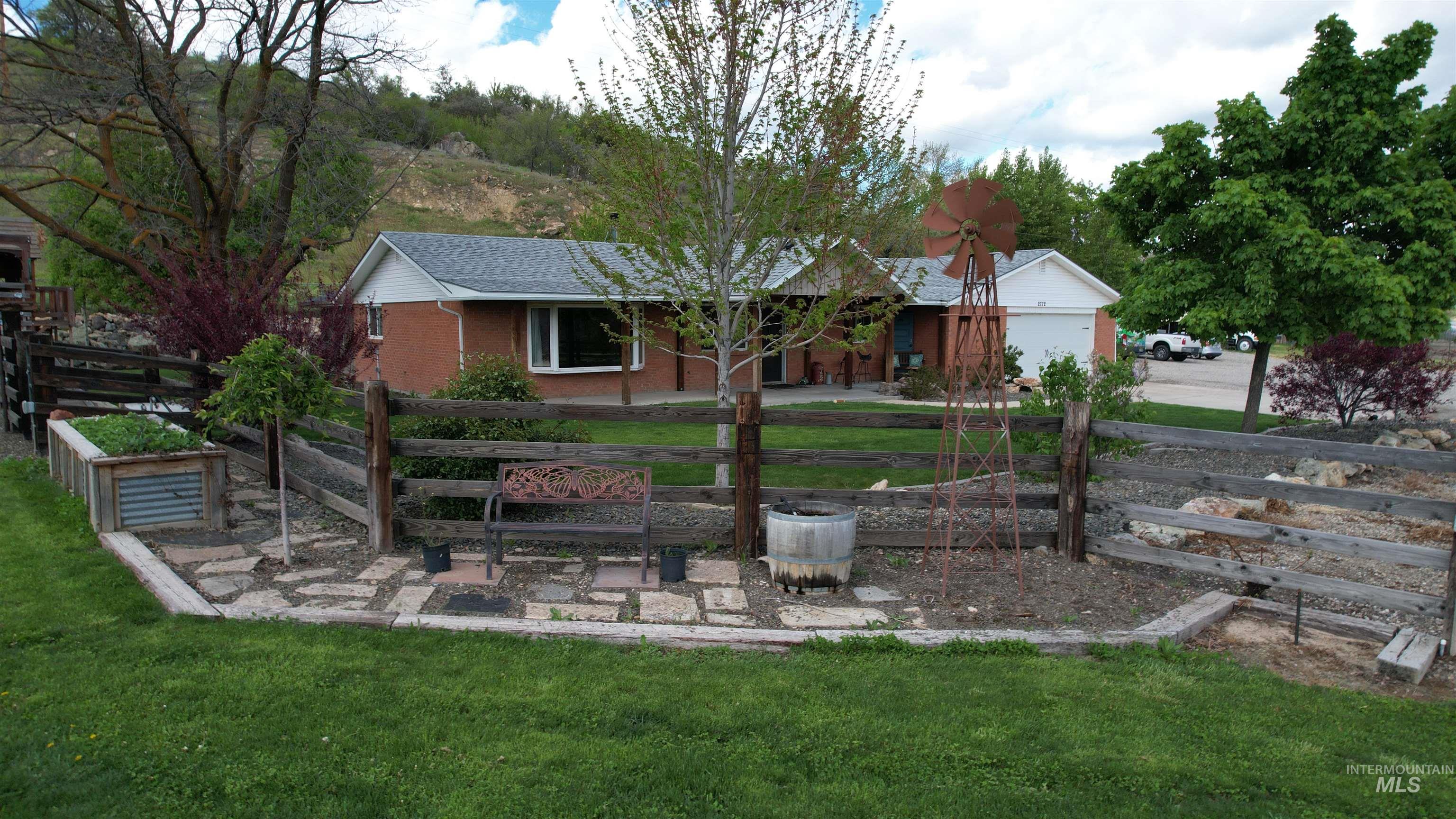 2772 E Black Canyon (hwy 52, N), Emmett, Idaho 83617, 4 Bedrooms, 3 Bathrooms, Residential For Sale, Price $712,000, 98983504