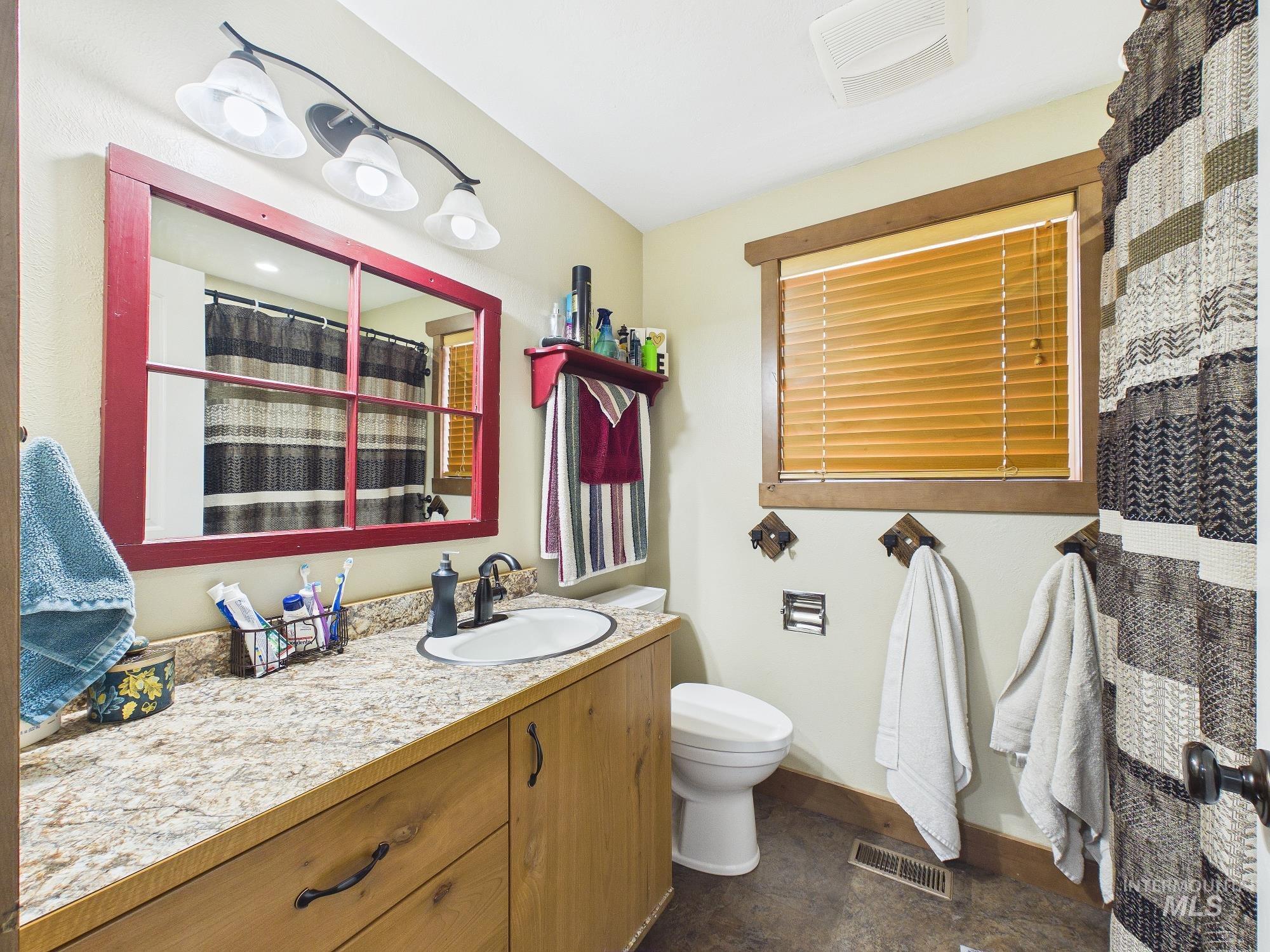 2772 E Black Canyon (hwy 52, N), Emmett, Idaho 83617, 4 Bedrooms, 3 Bathrooms, Residential For Sale, Price $712,000, 98983504