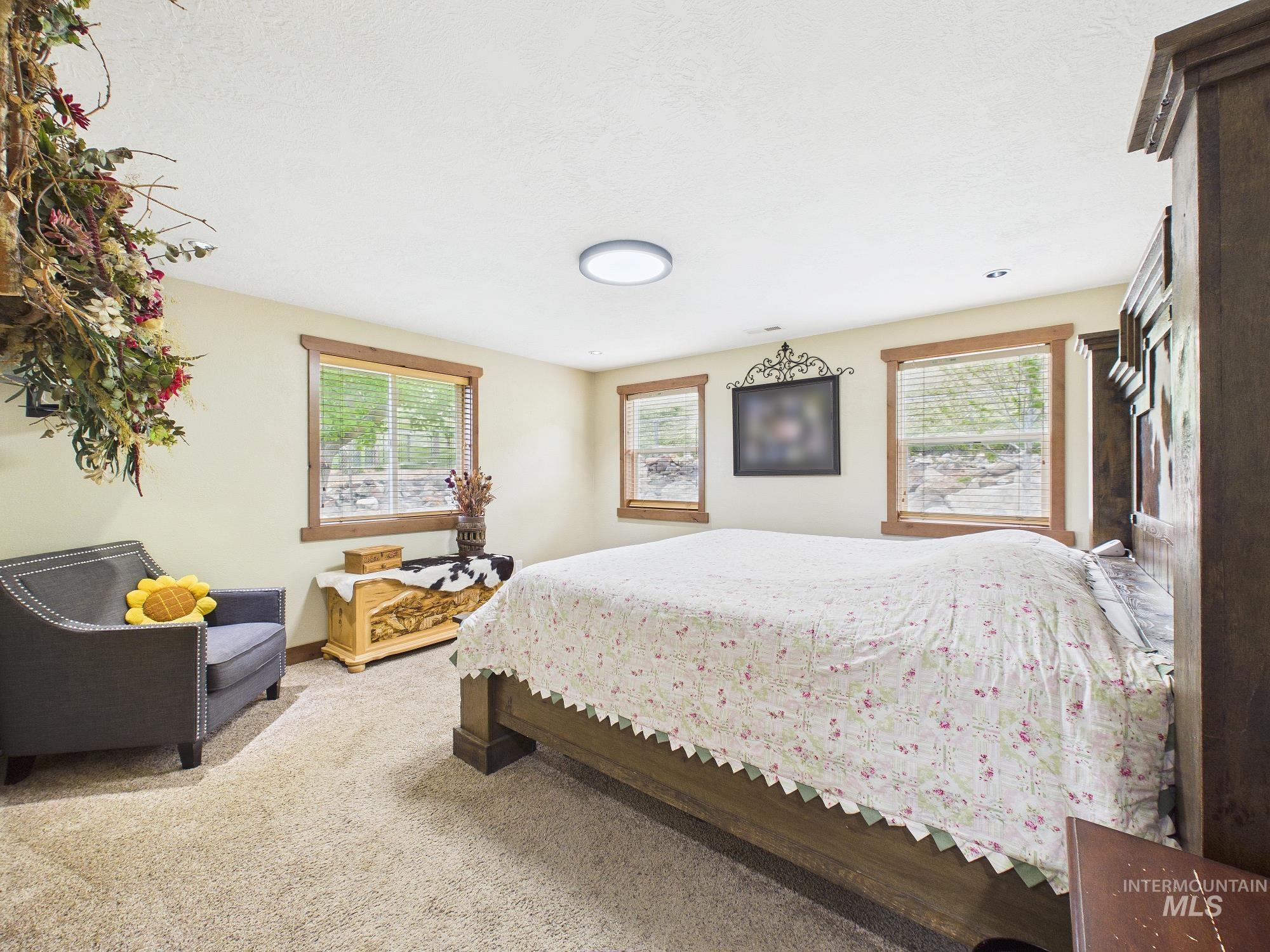 2772 E Black Canyon (hwy 52, N), Emmett, Idaho 83617, 4 Bedrooms, 3 Bathrooms, Residential For Sale, Price $712,000, 98983504