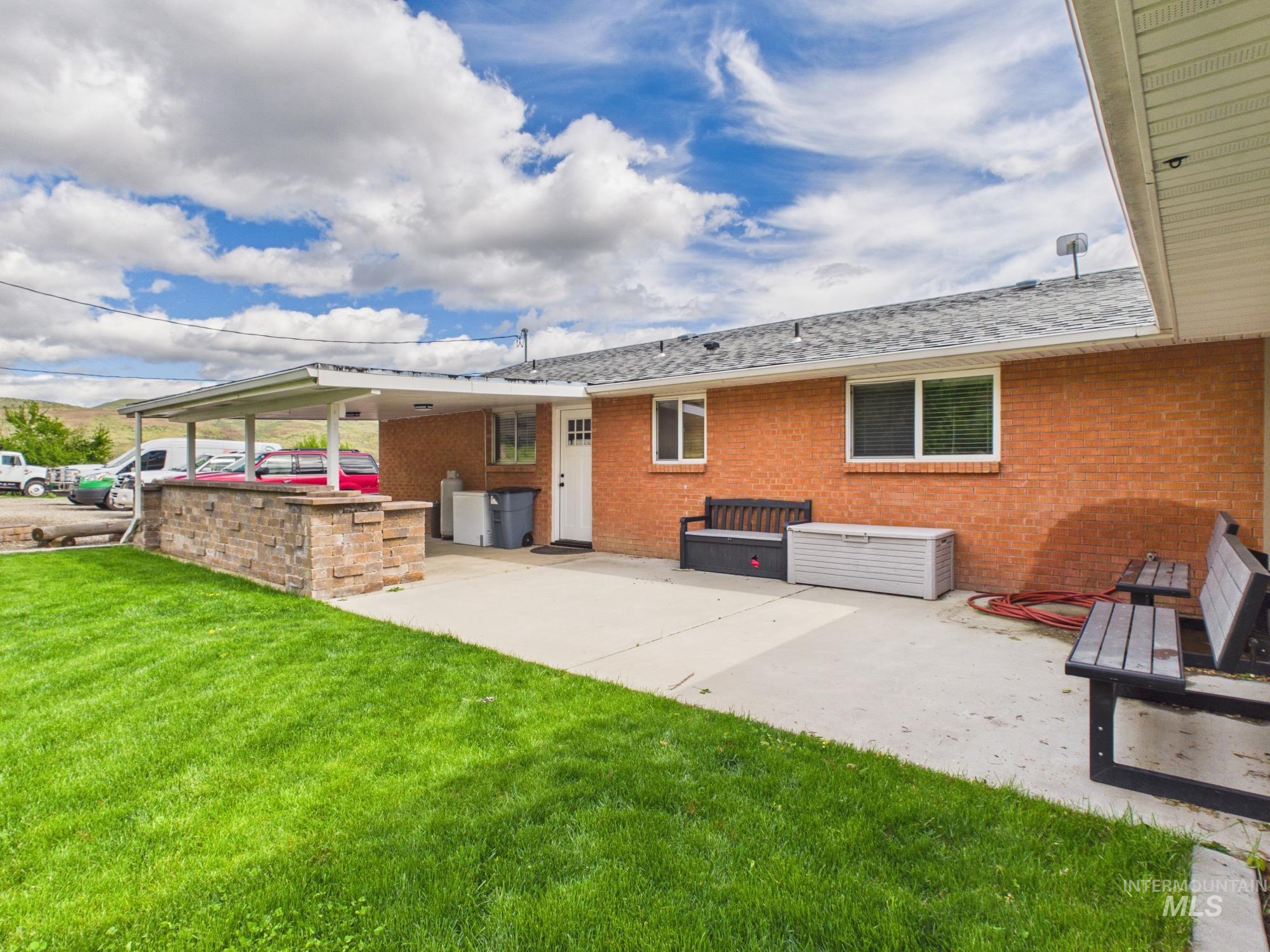 2772 E Black Canyon (hwy 52, N), Emmett, Idaho 83617, 4 Bedrooms, 3 Bathrooms, Residential For Sale, Price $712,000, 98983504