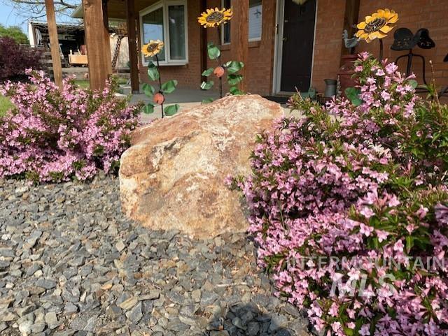 2772 E Black Canyon (hwy 52, N), Emmett, Idaho 83617, 4 Bedrooms, 3 Bathrooms, Residential For Sale, Price $712,000, 98983504