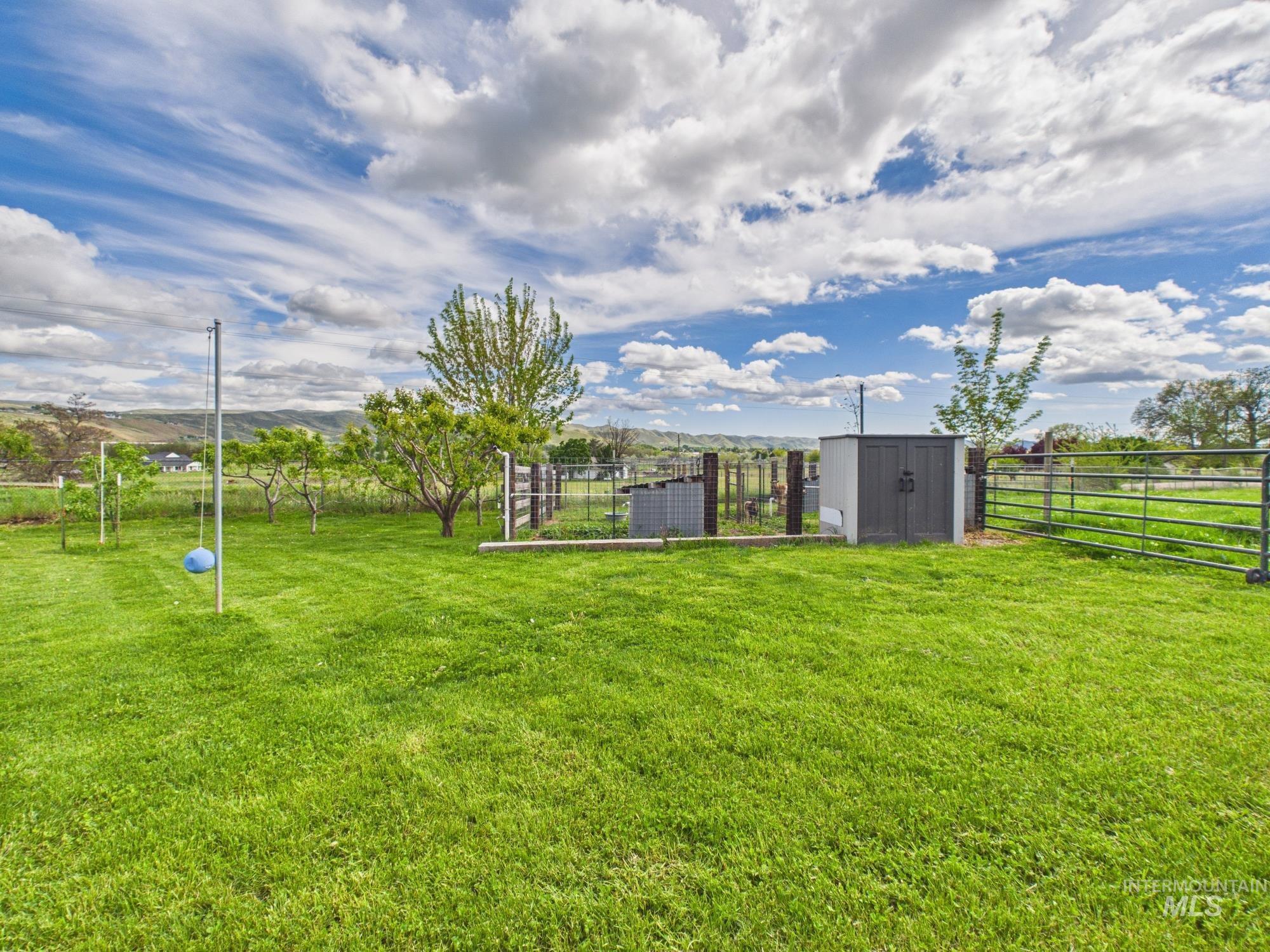 2772 E Black Canyon (hwy 52, N), Emmett, Idaho 83617, 4 Bedrooms, 3 Bathrooms, Residential For Sale, Price $712,000, 98983504