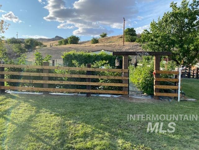 2772 E Black Canyon (hwy 52, N), Emmett, Idaho 83617, 4 Bedrooms, 3 Bathrooms, Residential For Sale, Price $712,000, 98983504