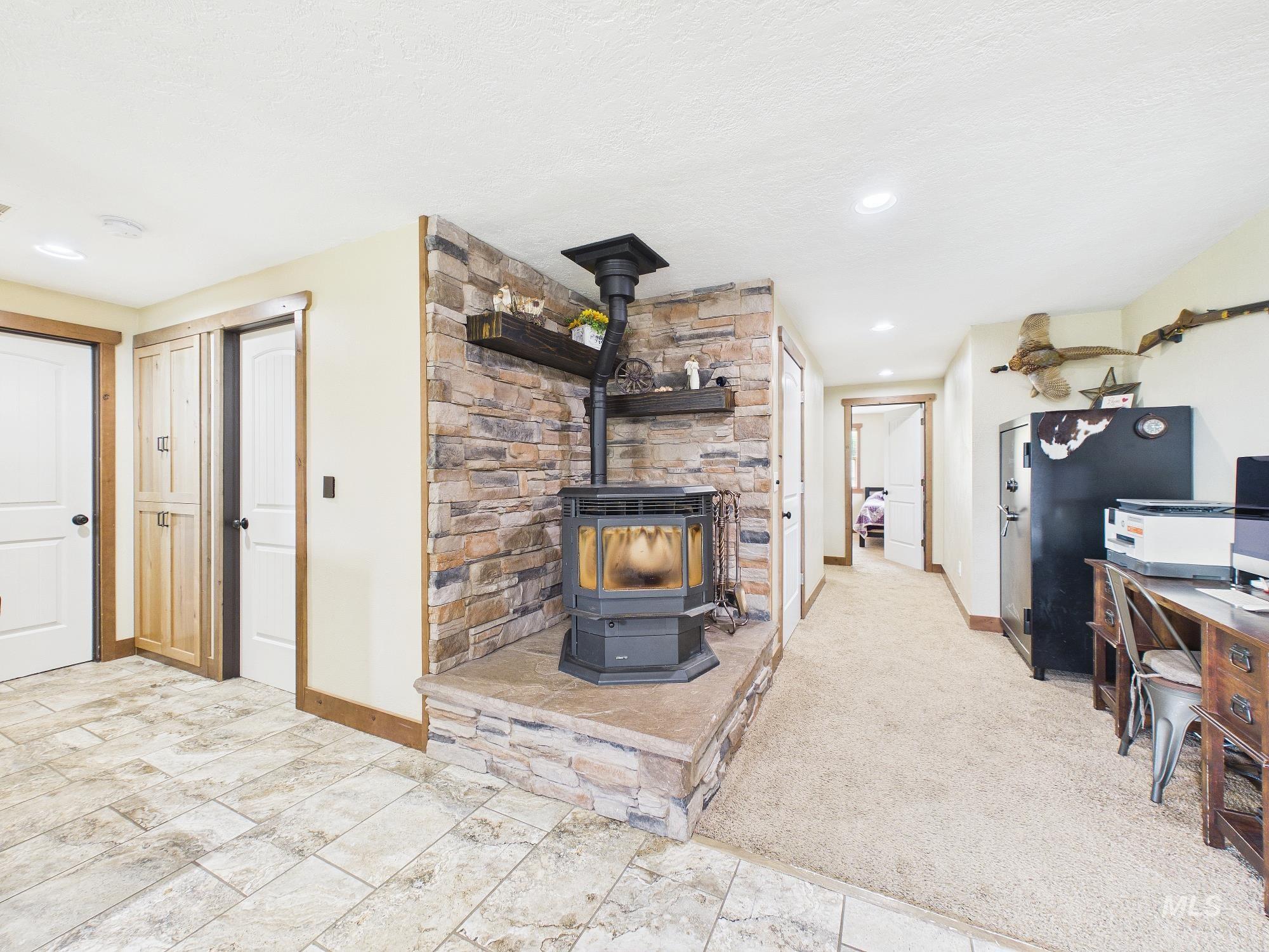 2772 E Black Canyon (hwy 52, N), Emmett, Idaho 83617, 4 Bedrooms, 3 Bathrooms, Residential For Sale, Price $712,000, 98983504