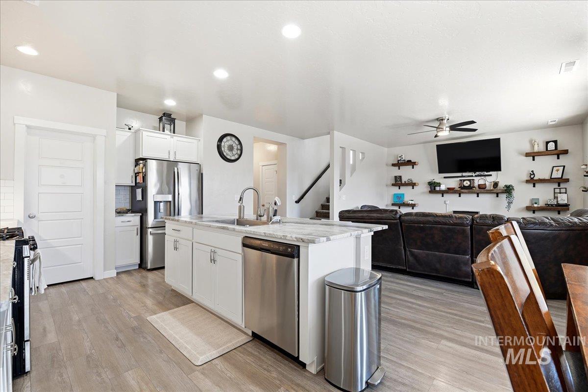 2741 W Marbeth Dr, Meridian, Idaho 83642, 5 Bedrooms, 2.5 Bathrooms, Residential For Sale, Price $520,000,MLS 98983507