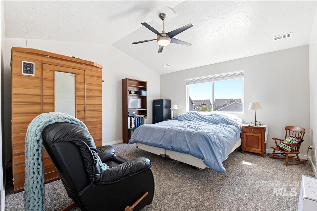 2741 W Marbeth Dr, Meridian, Idaho 83642, 5 Bedrooms, 2.5 Bathrooms, Residential For Sale, Price $520,000,MLS 98983507