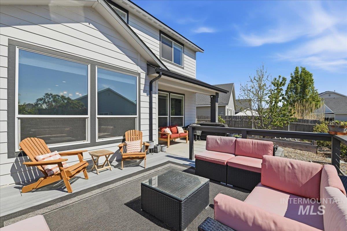 2741 W Marbeth Dr, Meridian, Idaho 83642, 5 Bedrooms, 2.5 Bathrooms, Residential For Sale, Price $520,000,MLS 98983507