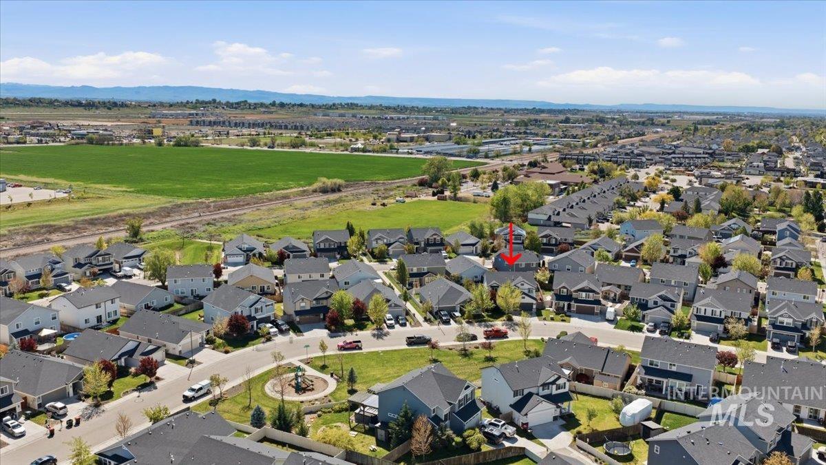 2741 W Marbeth Dr, Meridian, Idaho 83642, 5 Bedrooms, 2.5 Bathrooms, Residential For Sale, Price $520,000,MLS 98983507