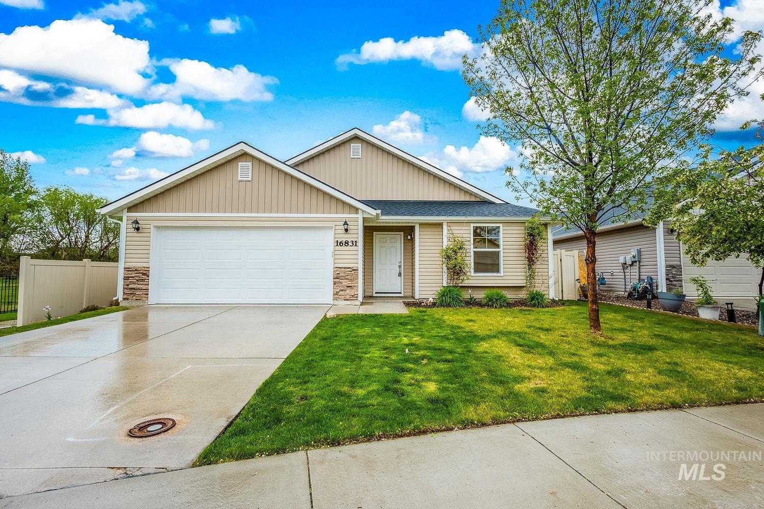 16831 Bethany Ave., Caldwell, Idaho 83607, 3 Bedrooms, 2 Bathrooms, Residential For Sale, Price $395,000,MLS 98983508