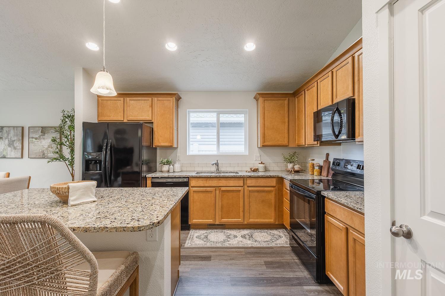 16831 Bethany Ave., Caldwell, Idaho 83607, 3 Bedrooms, 2 Bathrooms, Residential For Sale, Price $395,000,MLS 98983508