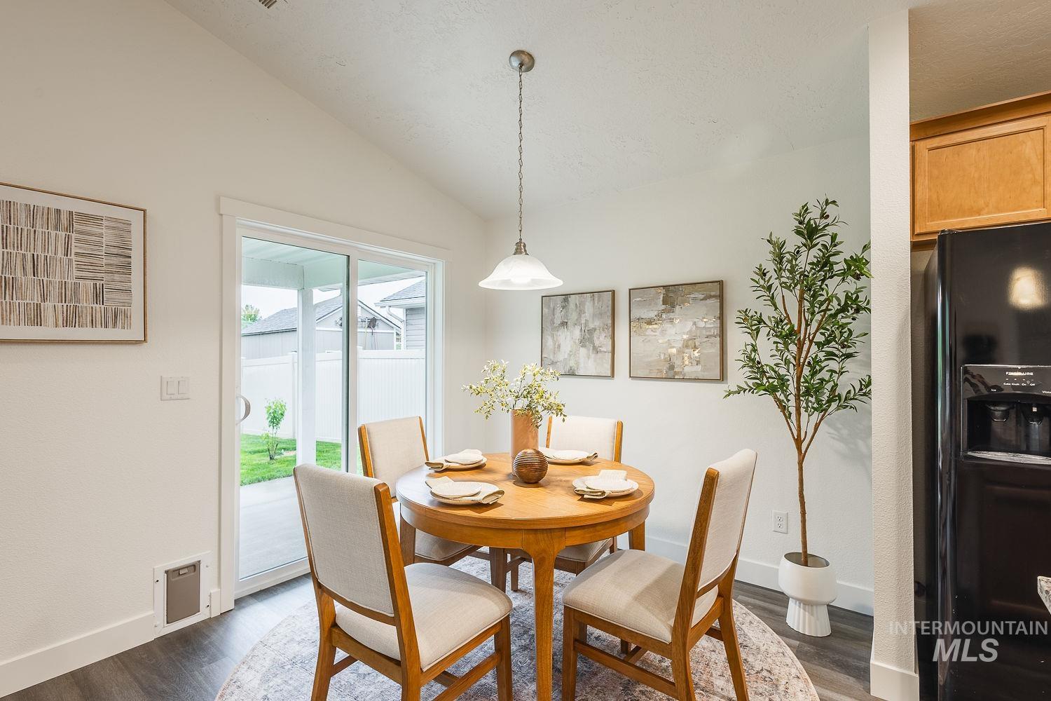 16831 Bethany Ave., Caldwell, Idaho 83607, 3 Bedrooms, 2 Bathrooms, Residential For Sale, Price $395,000,MLS 98983508