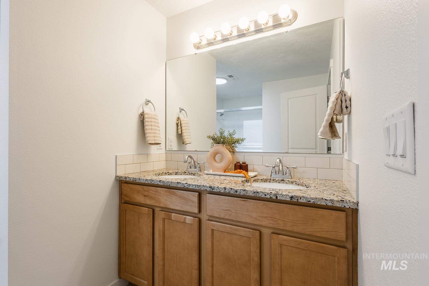 16831 Bethany Ave., Caldwell, Idaho 83607, 3 Bedrooms, 2 Bathrooms, Residential For Sale, Price $395,000,MLS 98983508