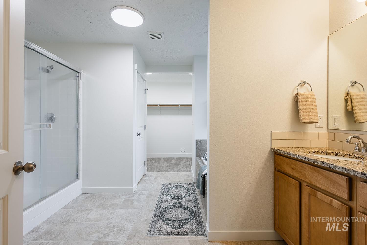 16831 Bethany Ave., Caldwell, Idaho 83607, 3 Bedrooms, 2 Bathrooms, Residential For Sale, Price $395,000,MLS 98983508