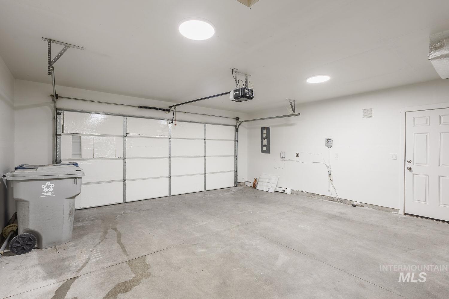 16831 Bethany Ave., Caldwell, Idaho 83607, 3 Bedrooms, 2 Bathrooms, Residential For Sale, Price $395,000,MLS 98983508