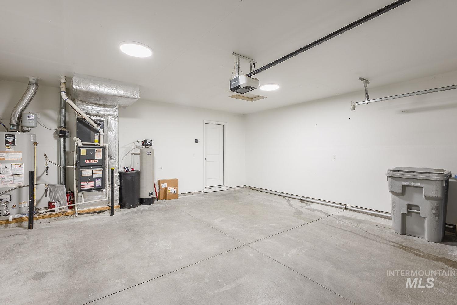 16831 Bethany Ave., Caldwell, Idaho 83607, 3 Bedrooms, 2 Bathrooms, Residential For Sale, Price $395,000,MLS 98983508