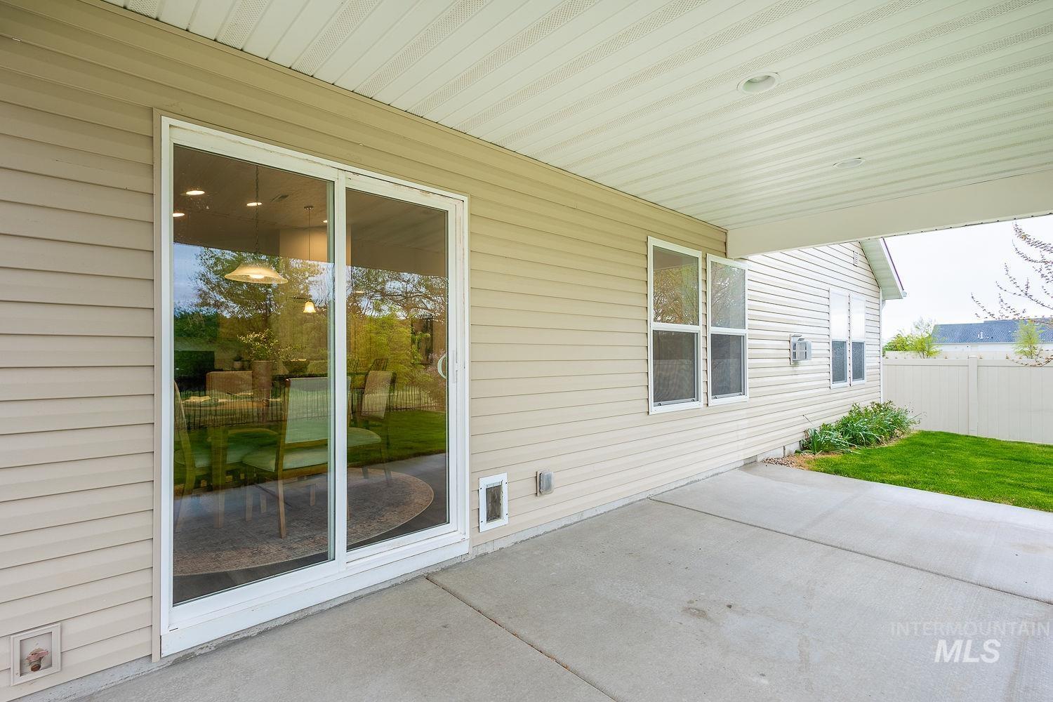 16831 Bethany Ave., Caldwell, Idaho 83607, 3 Bedrooms, 2 Bathrooms, Residential For Sale, Price $395,000,MLS 98983508