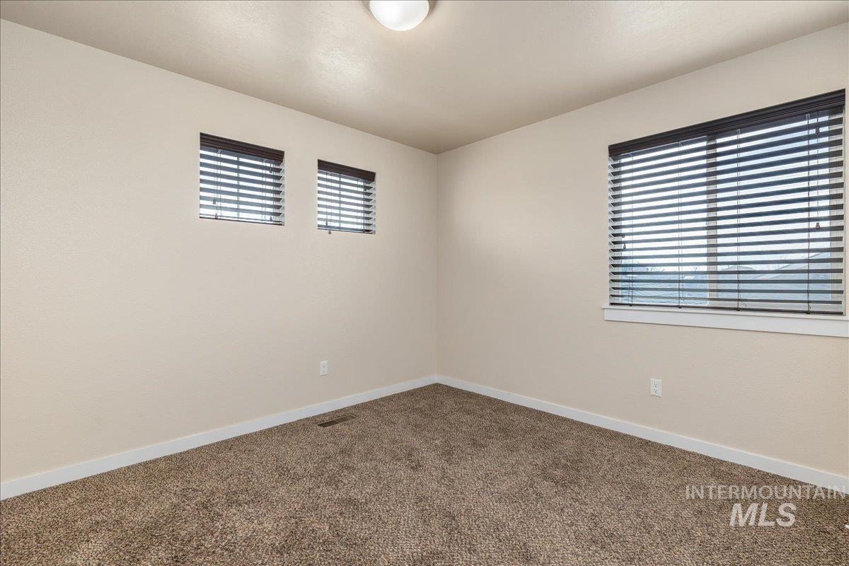 8129 S Carpenter, Boise, Idaho 83709, 4 Bedrooms, 2.5 Bathrooms, Residential For Sale, Price $515,000,MLS 98983509