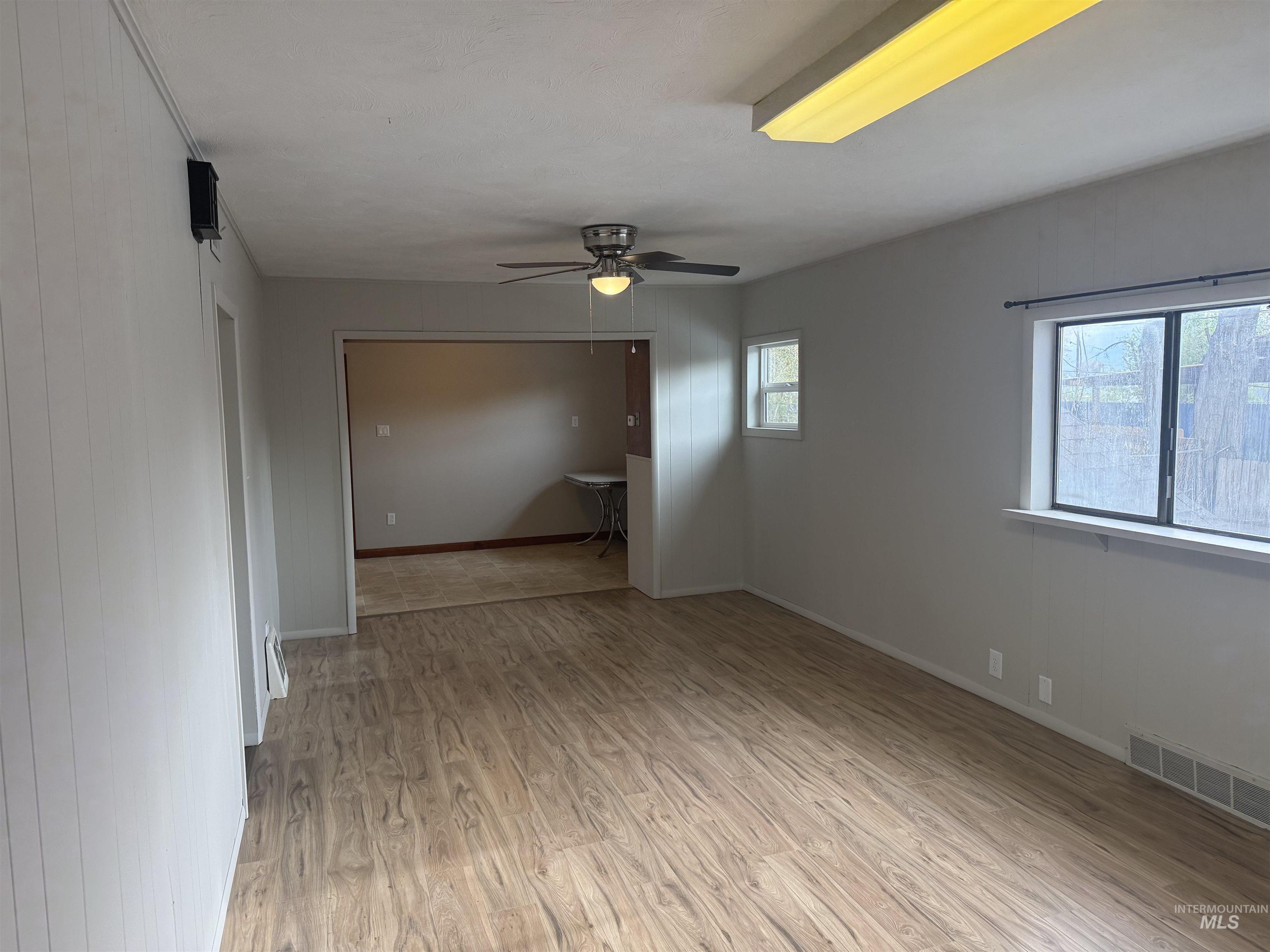 519 E Avenue F, Jerome, Idaho 83338, 4 Bedrooms, 1 Bathroom, Residential For Sale, Price $239,000, 98983511