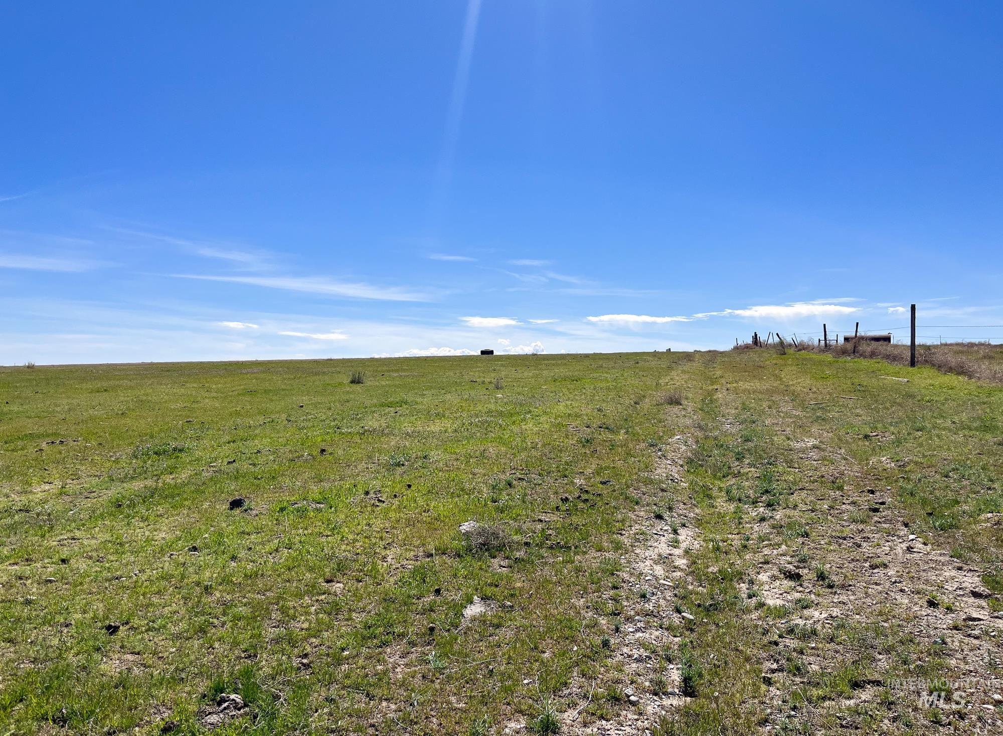 1576 N Stateline Rd, Homedale, Idaho 83628, 3 Bedrooms, 2 Bathrooms, Farm & Ranch For Sale, Price $1,900,000, 98983512
