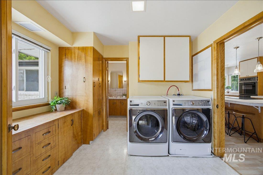 5802 Randolph Dr, Boise, Idaho 83709, 4 Bedrooms, 3.5 Bathrooms, Residential For Sale, Price $749,900, 98983513