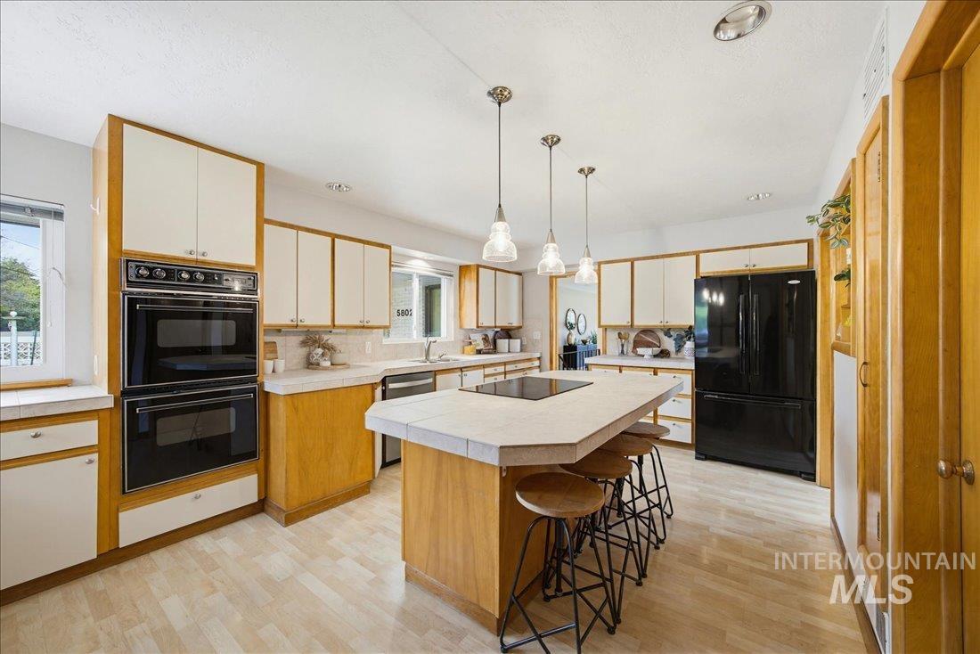 5802 Randolph Dr, Boise, Idaho 83709, 4 Bedrooms, 3.5 Bathrooms, Residential For Sale, Price $749,900, 98983513
