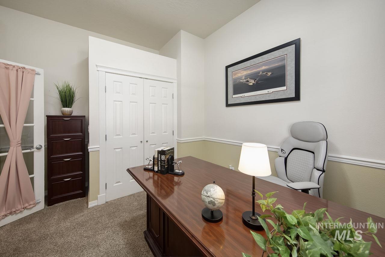 5175 W Tournament Dr, Meridian, Idaho 83646-8813, 4 Bedrooms, 2.5 Bathrooms, Residential For Sale, Price $540,000,MLS 98983518