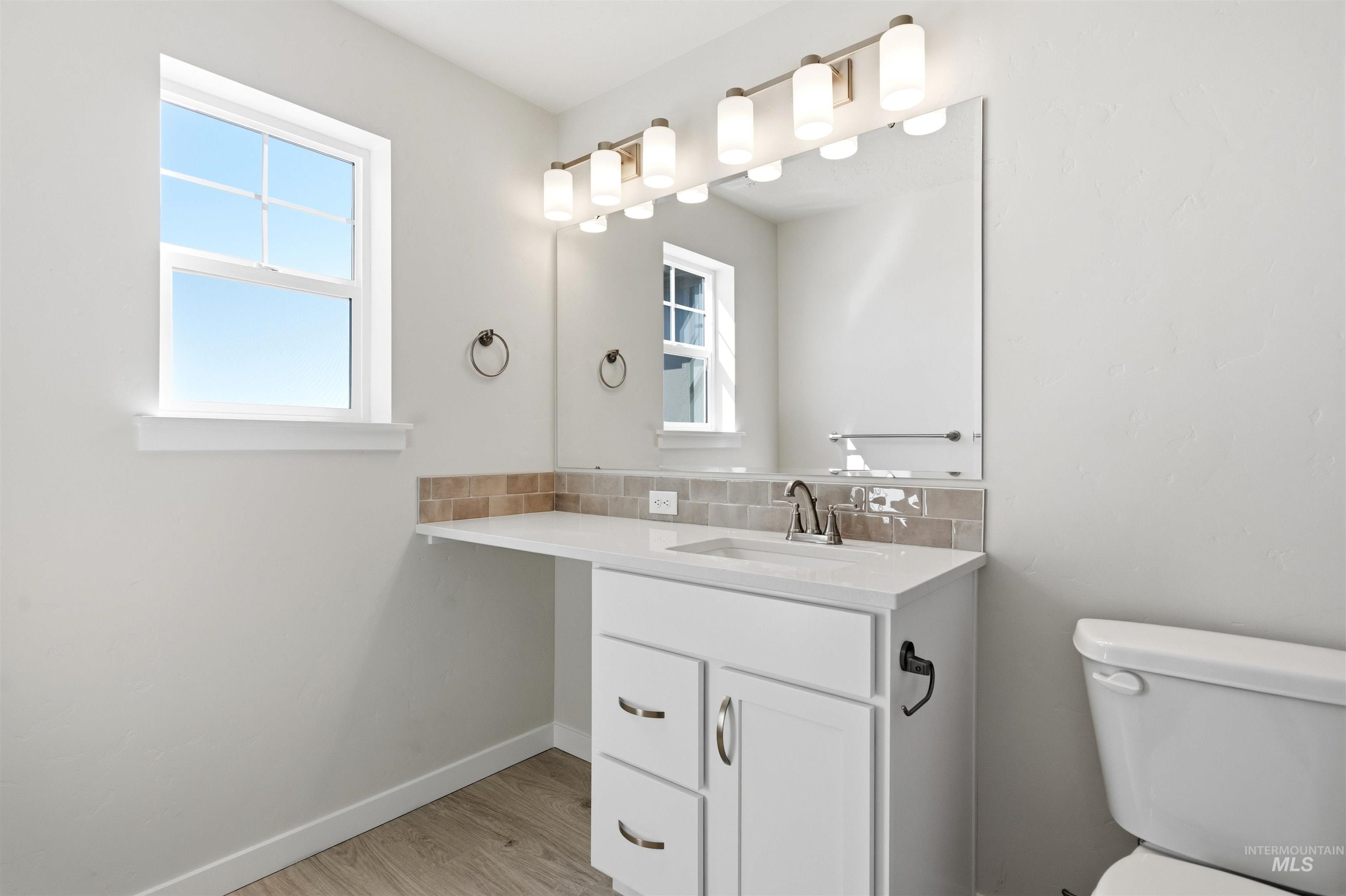 631 Dunmore Ave, Middleton, Idaho 83644, 4 Bedrooms, 3.5 Bathrooms, Residential For Sale, Price $564,990, 98983521