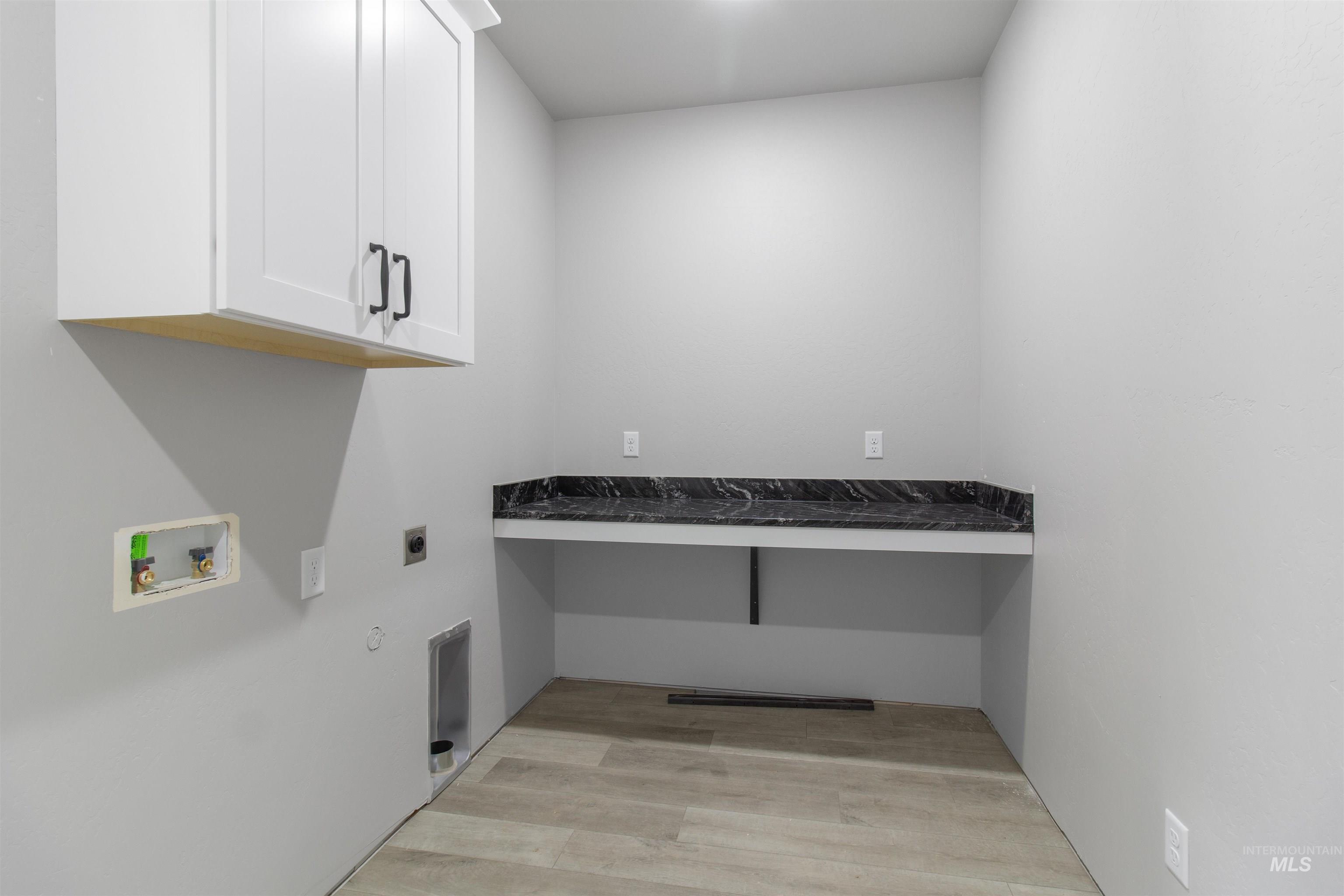 1122 Ira Burton Road, Twin Falls, Idaho 83301, 4 Bedrooms, 2 Bathrooms, Residential For Sale, Price $445,000, 98983522