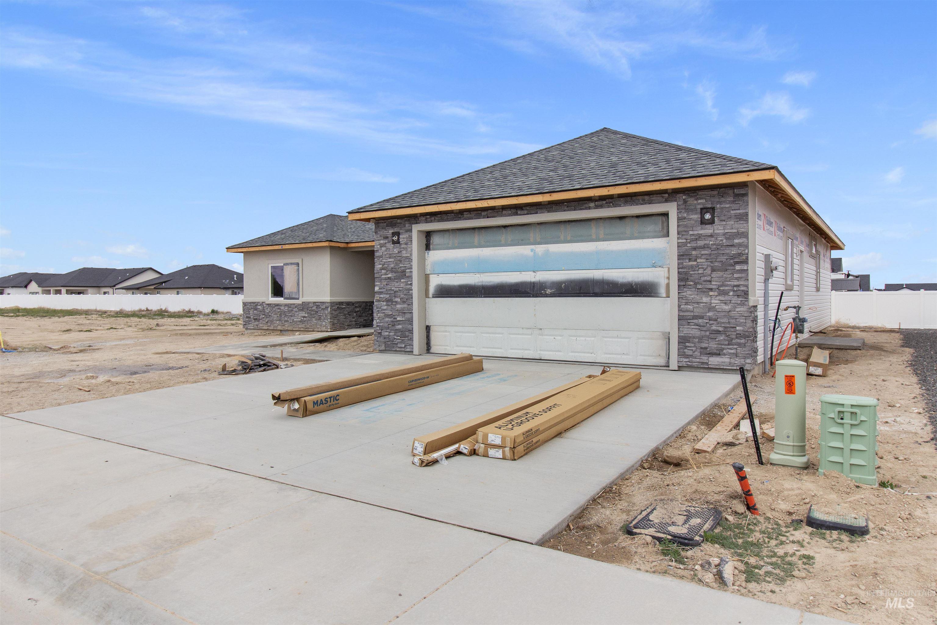 1122 Ira Burton Road, Twin Falls, Idaho 83301, 4 Bedrooms, 2 Bathrooms, Residential For Sale, Price $445,000, 98983522