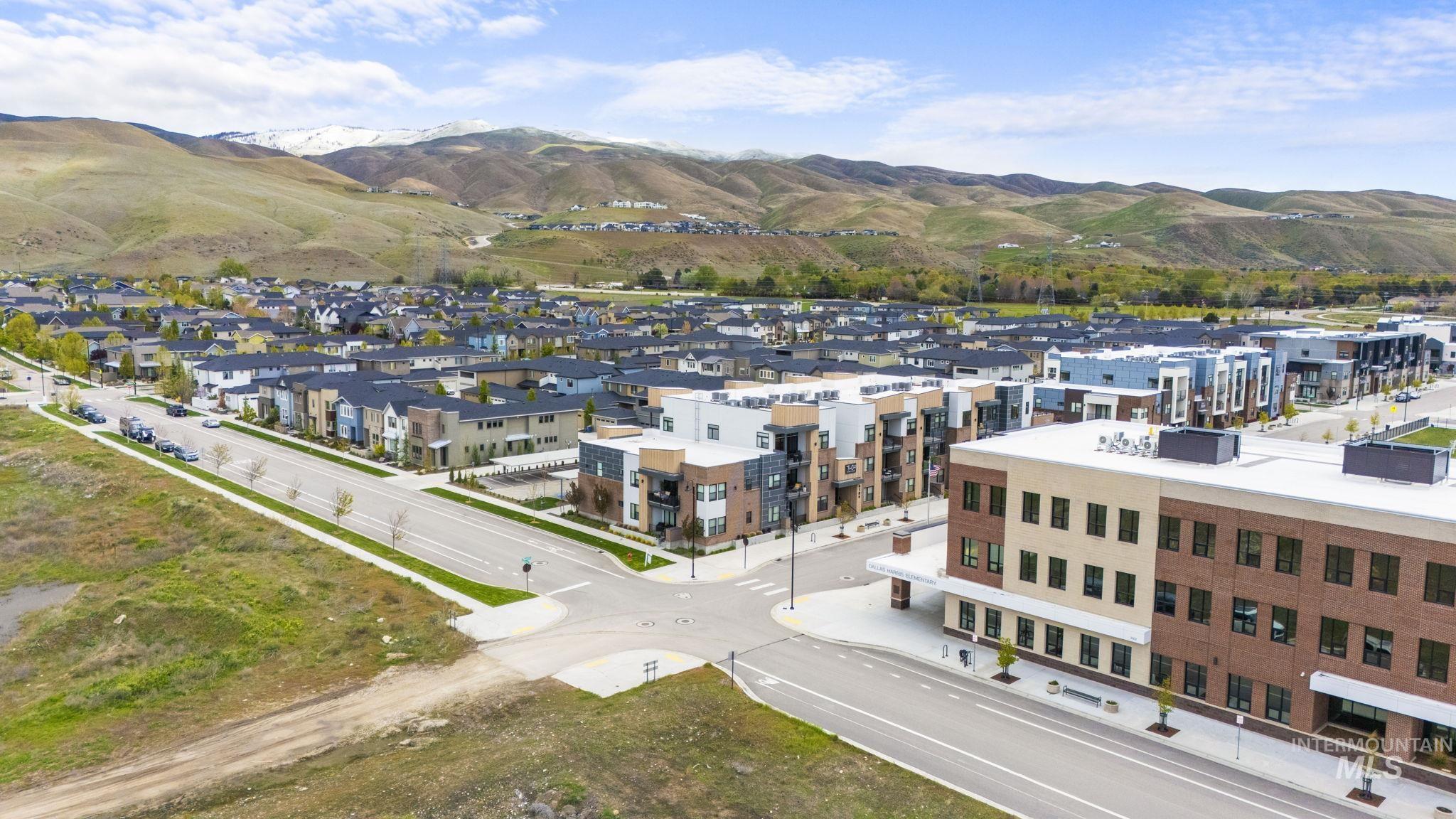 4184 E Haystack St, Boise, Idaho 83716, 2 Bedrooms, 2 Bathrooms, Residential For Sale, Price $509,000, 98983524