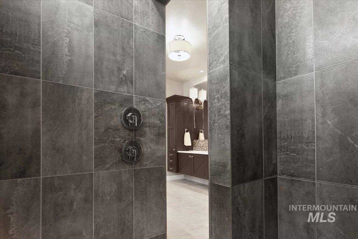 1923 E Golden Oak Ct, Meridian, Idaho 83646, 5 Bedrooms, 3.5 Bathrooms, Residential For Sale, Price $1,760,000, 98983525