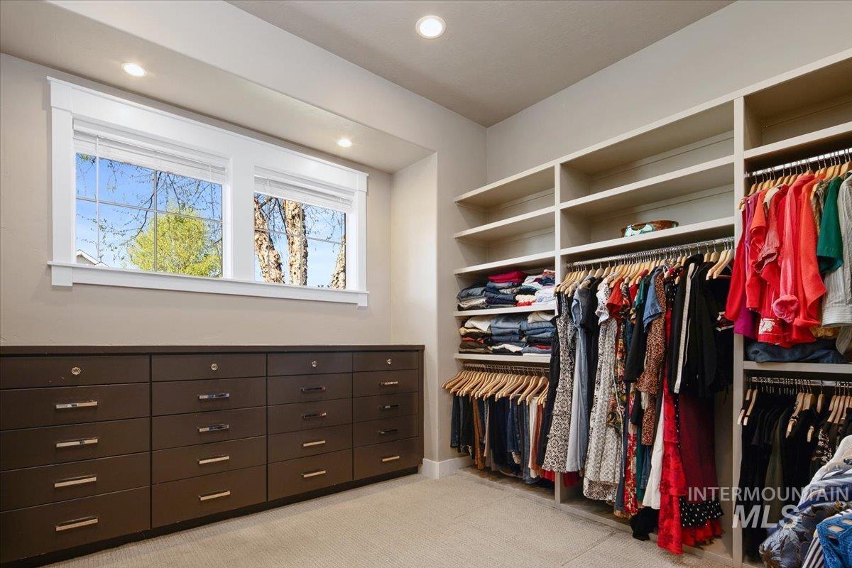 1923 E Golden Oak Ct, Meridian, Idaho 83646, 5 Bedrooms, 3.5 Bathrooms, Residential For Sale, Price $1,760,000, 98983525