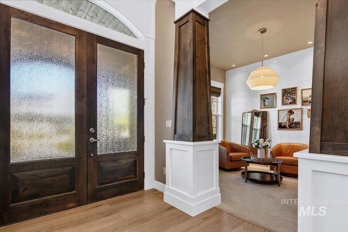 1923 E Golden Oak Ct, Meridian, Idaho 83646, 5 Bedrooms, 3.5 Bathrooms, Residential For Sale, Price $1,760,000, 98983525