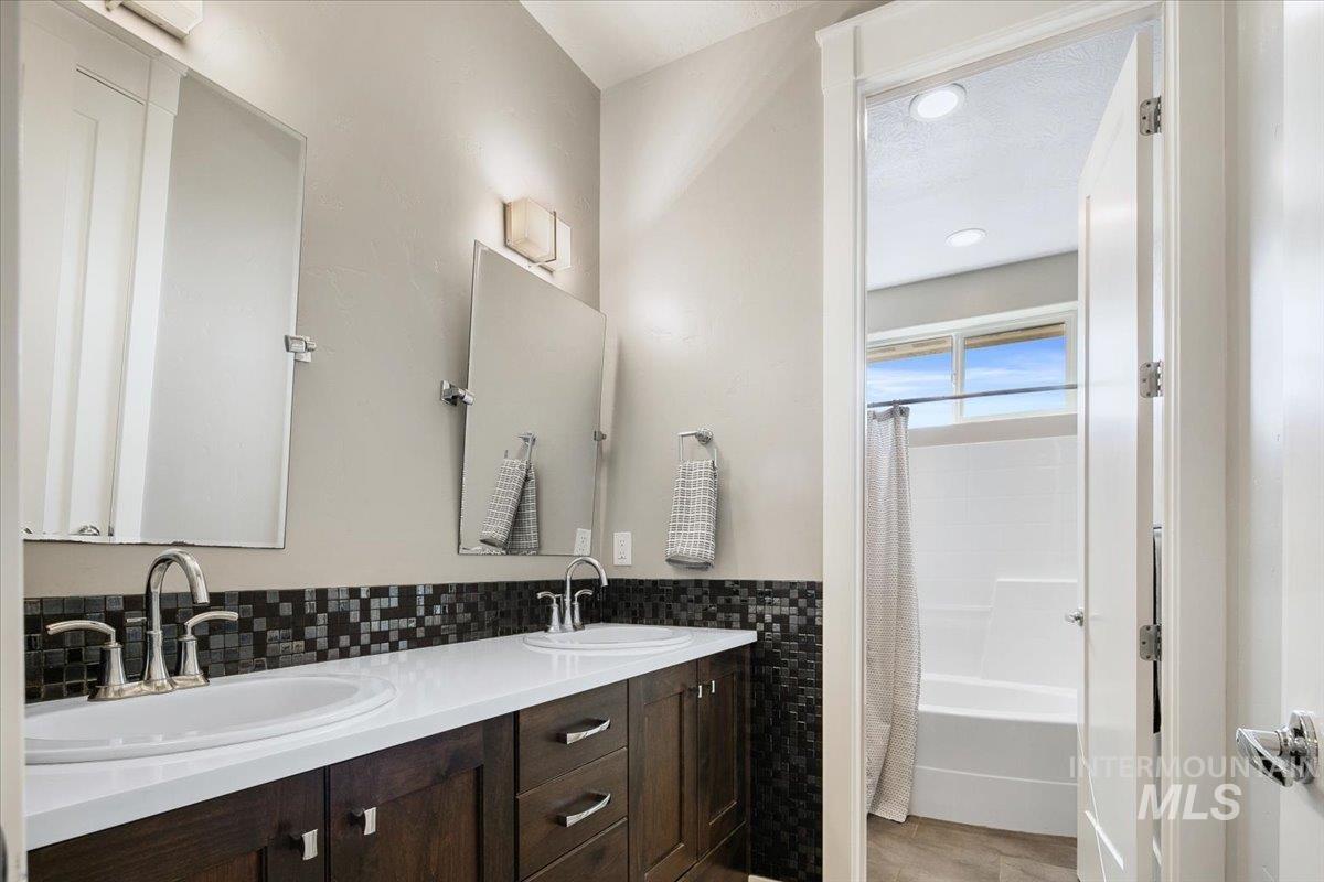 1923 E Golden Oak Ct, Meridian, Idaho 83646, 5 Bedrooms, 3.5 Bathrooms, Residential For Sale, Price $1,760,000, 98983525