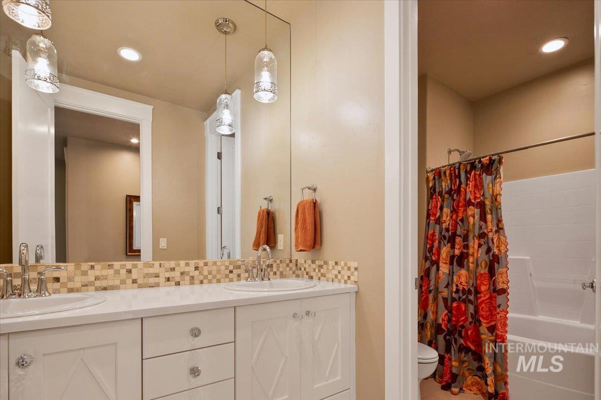 1923 E Golden Oak Ct, Meridian, Idaho 83646, 5 Bedrooms, 3.5 Bathrooms, Residential For Sale, Price $1,760,000, 98983525