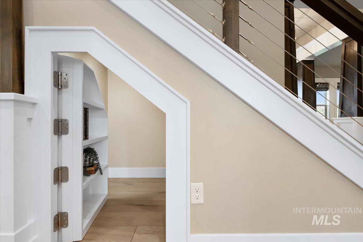 1923 E Golden Oak Ct, Meridian, Idaho 83646, 5 Bedrooms, 3.5 Bathrooms, Residential For Sale, Price $1,760,000, 98983525