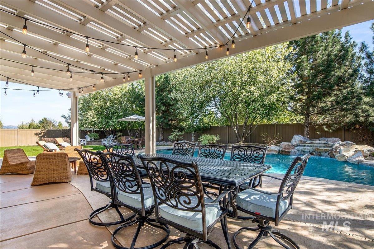 1923 E Golden Oak Ct, Meridian, Idaho 83646, 5 Bedrooms, 3.5 Bathrooms, Residential For Sale, Price $1,760,000, 98983525