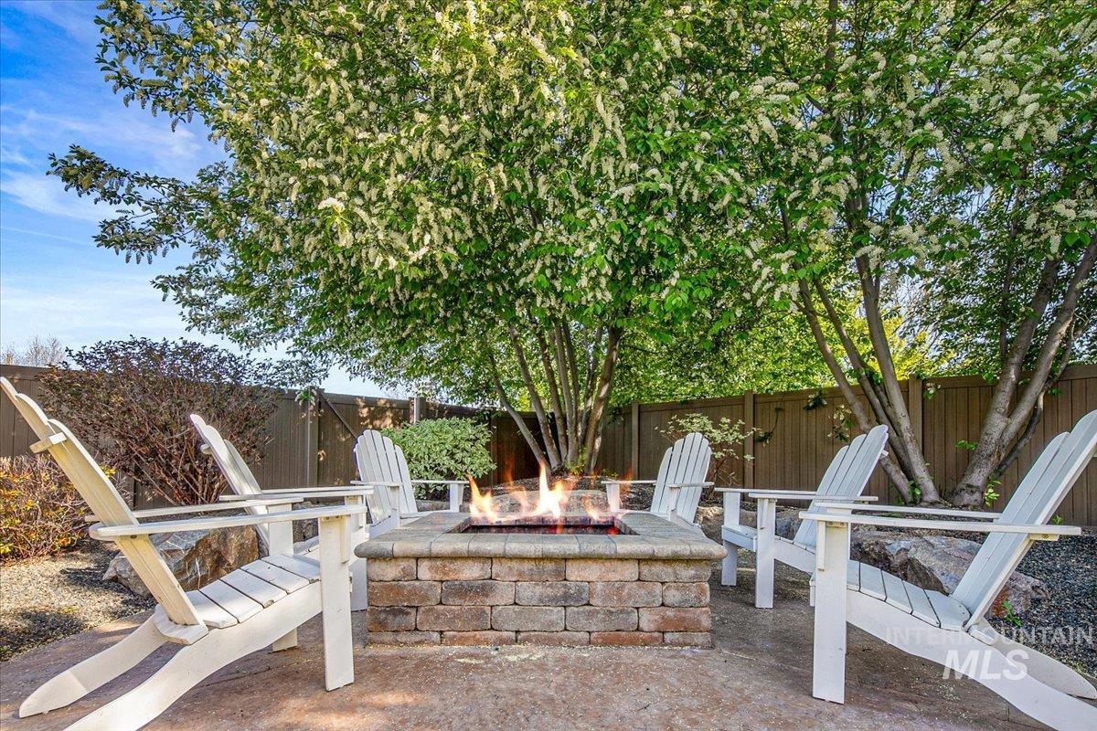 1923 E Golden Oak Ct, Meridian, Idaho 83646, 5 Bedrooms, 3.5 Bathrooms, Residential For Sale, Price $1,760,000, 98983525