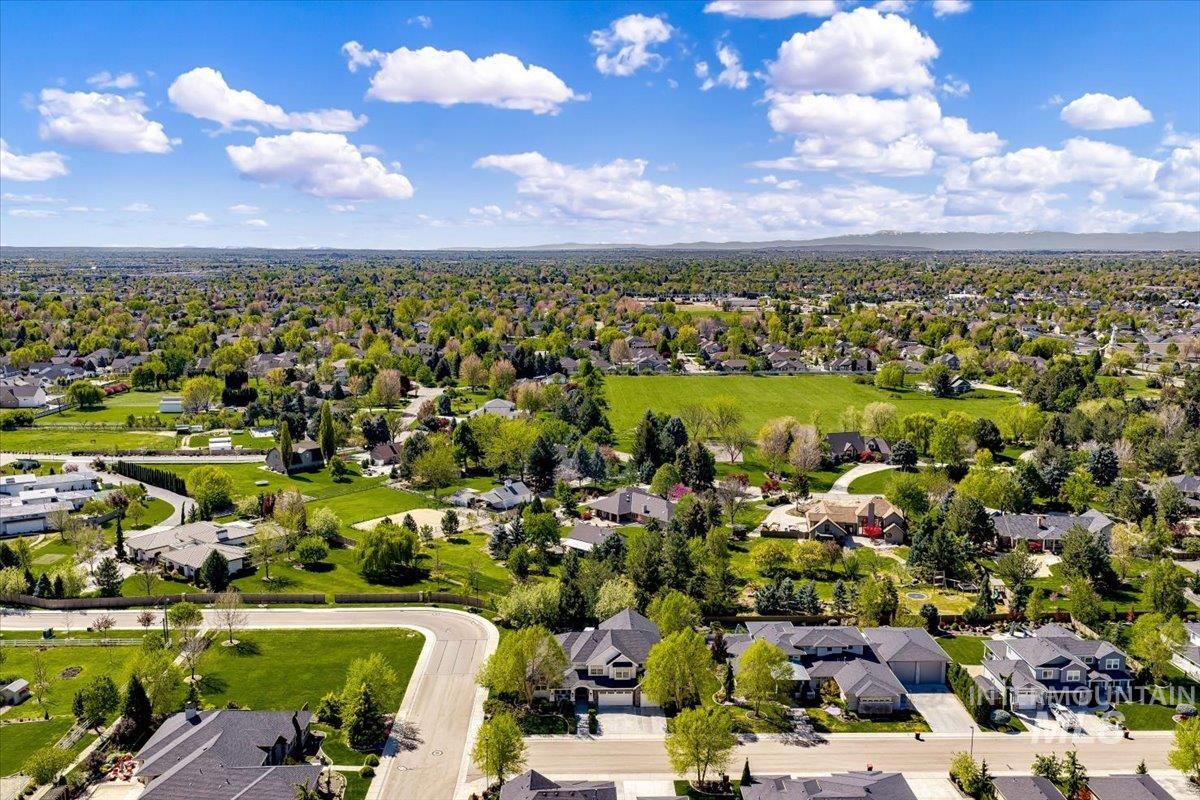 1923 E Golden Oak Ct, Meridian, Idaho 83646, 5 Bedrooms, 3.5 Bathrooms, Residential For Sale, Price $1,760,000, 98983525