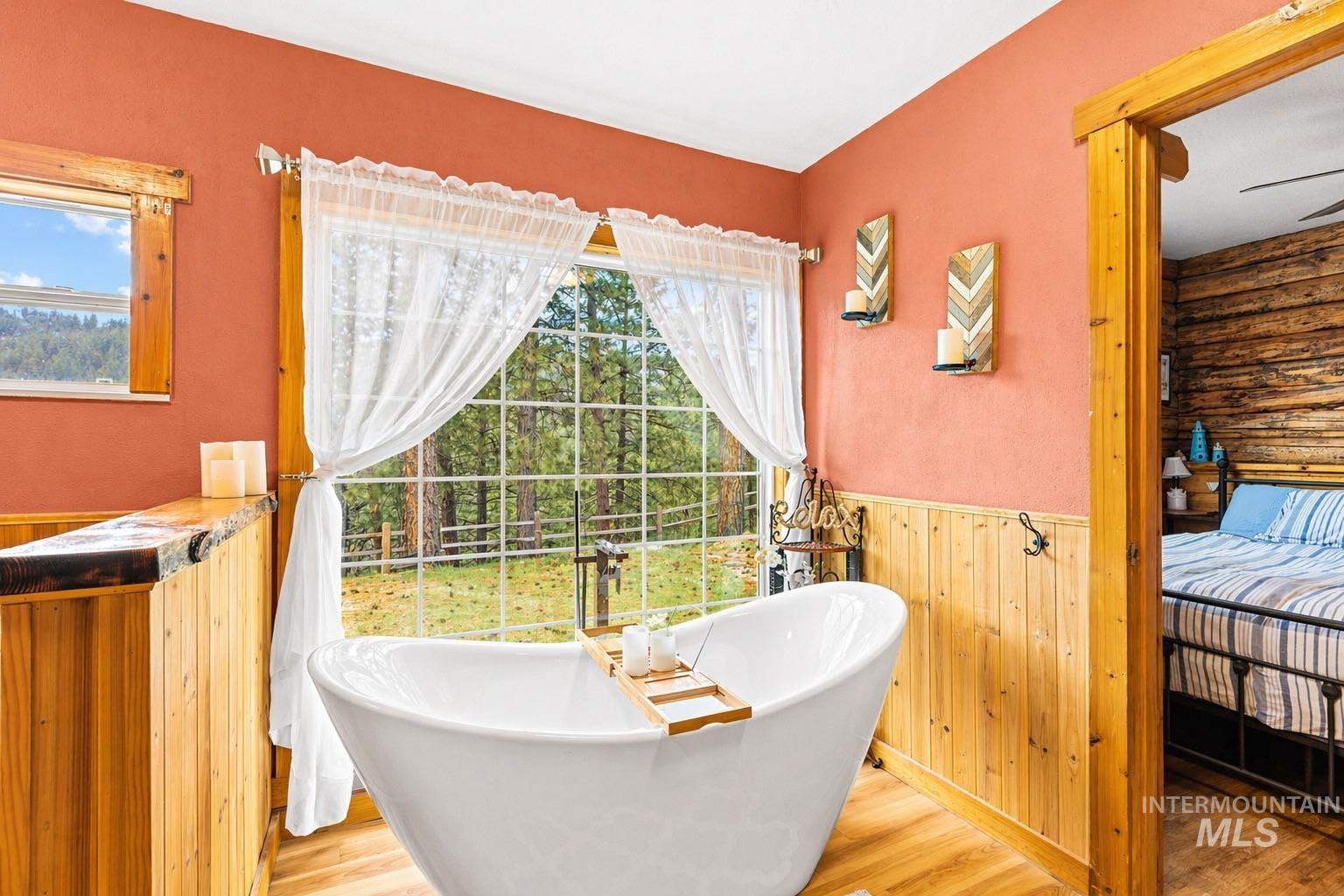 9 Conifer Circle, Boise, Idaho 83716, 5 Bedrooms, 2 Bathrooms, Residential For Sale, Price $950,000,MLS 98983528