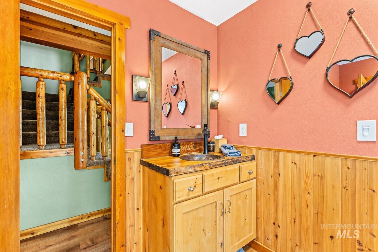 9 Conifer Circle, Boise, Idaho 83716, 5 Bedrooms, 2 Bathrooms, Residential For Sale, Price $950,000,MLS 98983528