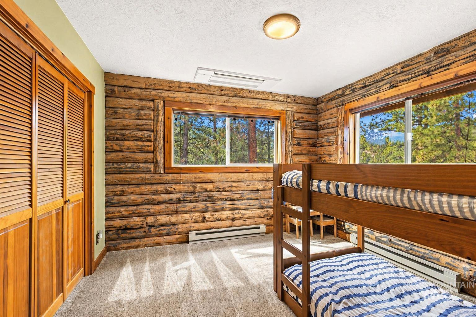 9 Conifer Circle, Boise, Idaho 83716, 5 Bedrooms, 2 Bathrooms, Residential For Sale, Price $950,000,MLS 98983528