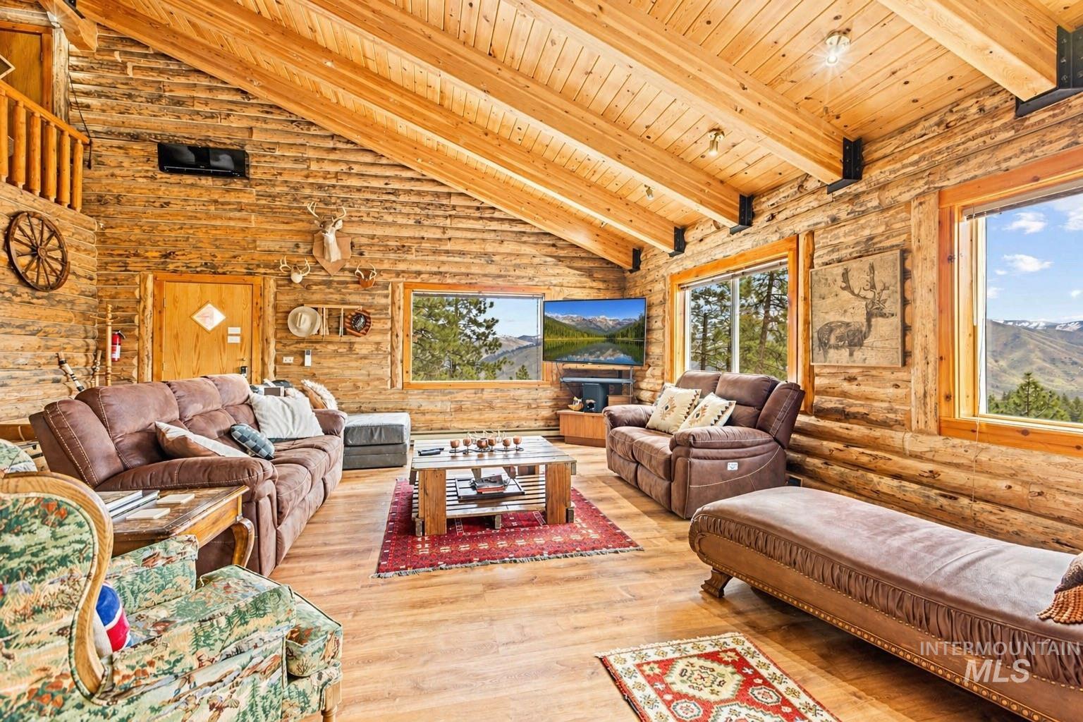 9 Conifer Circle, Boise, Idaho 83716, 5 Bedrooms, 2 Bathrooms, Residential For Sale, Price $950,000,MLS 98983528