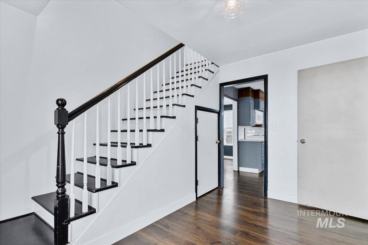 6514 W Post St, Boise, Idaho 83704, 2 Bedrooms, 1 Bathroom, Residential For Sale, Price $349,000, 98983529