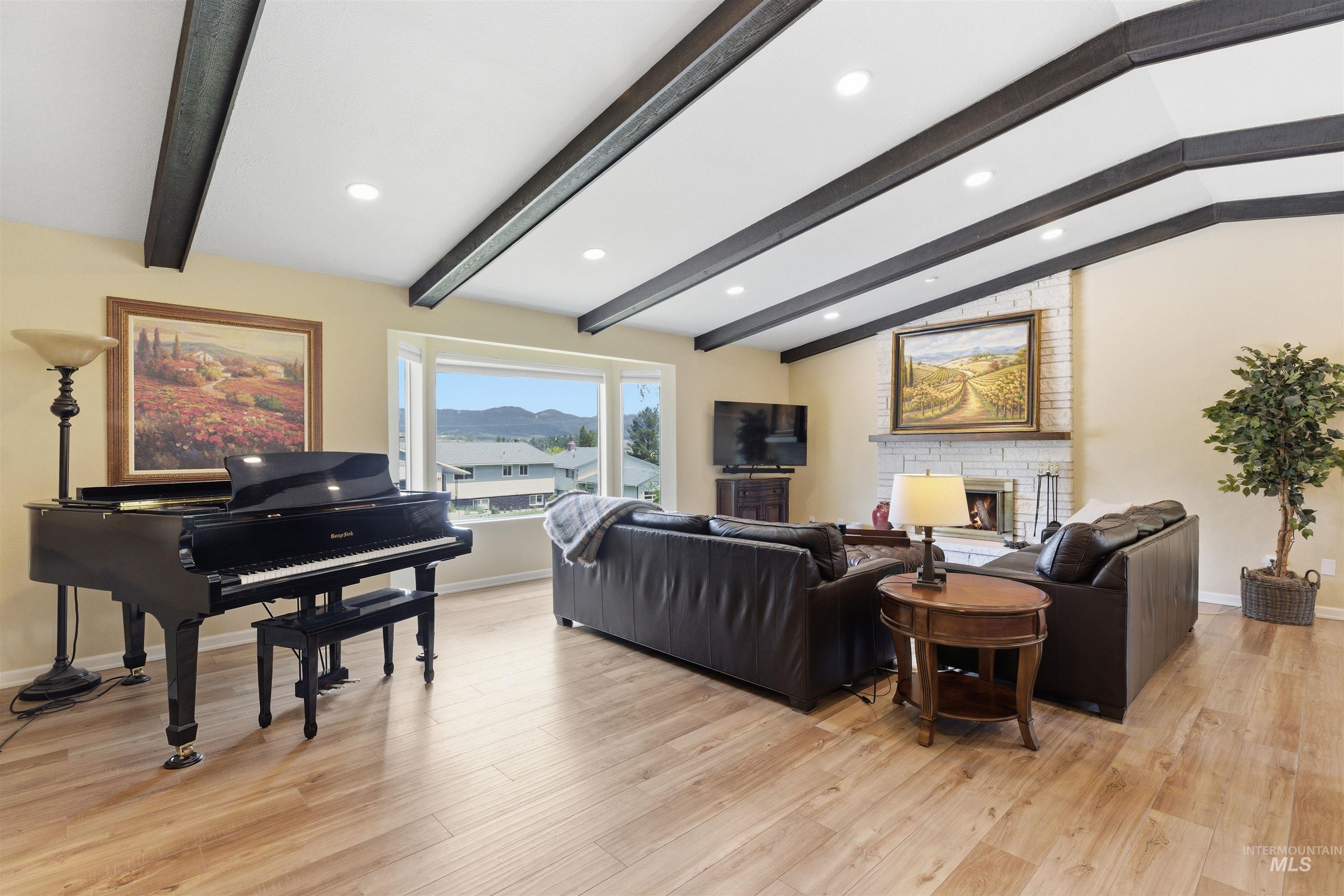 1205 Ponderosa Drive, Moscow, Idaho 83843, 4 Bedrooms, 3 Bathrooms, Residential For Sale, Price $600,000,MLS 98983530