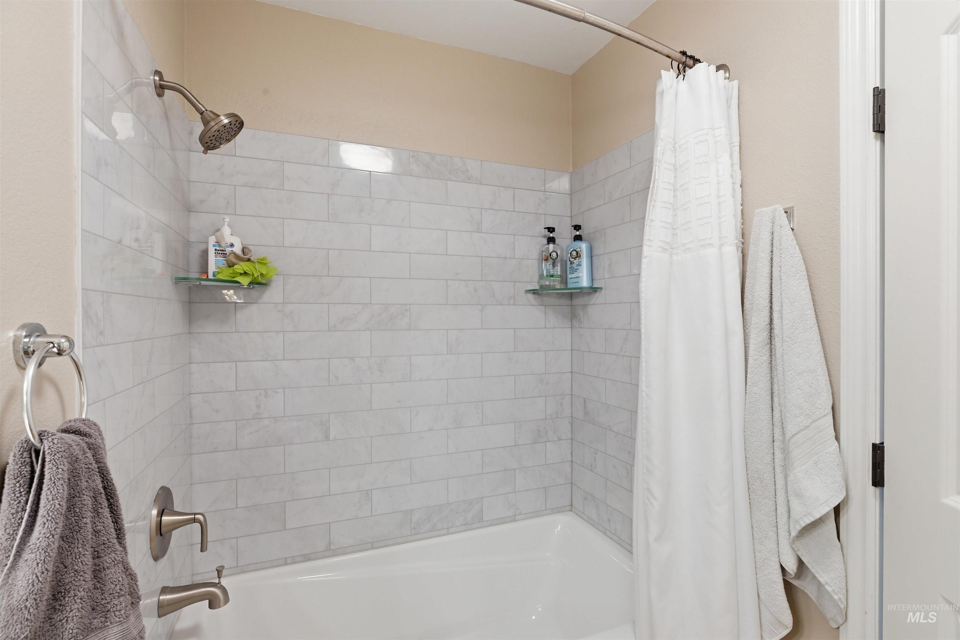 1205 Ponderosa Drive, Moscow, Idaho 83843, 4 Bedrooms, 3 Bathrooms, Residential For Sale, Price $600,000,MLS 98983530