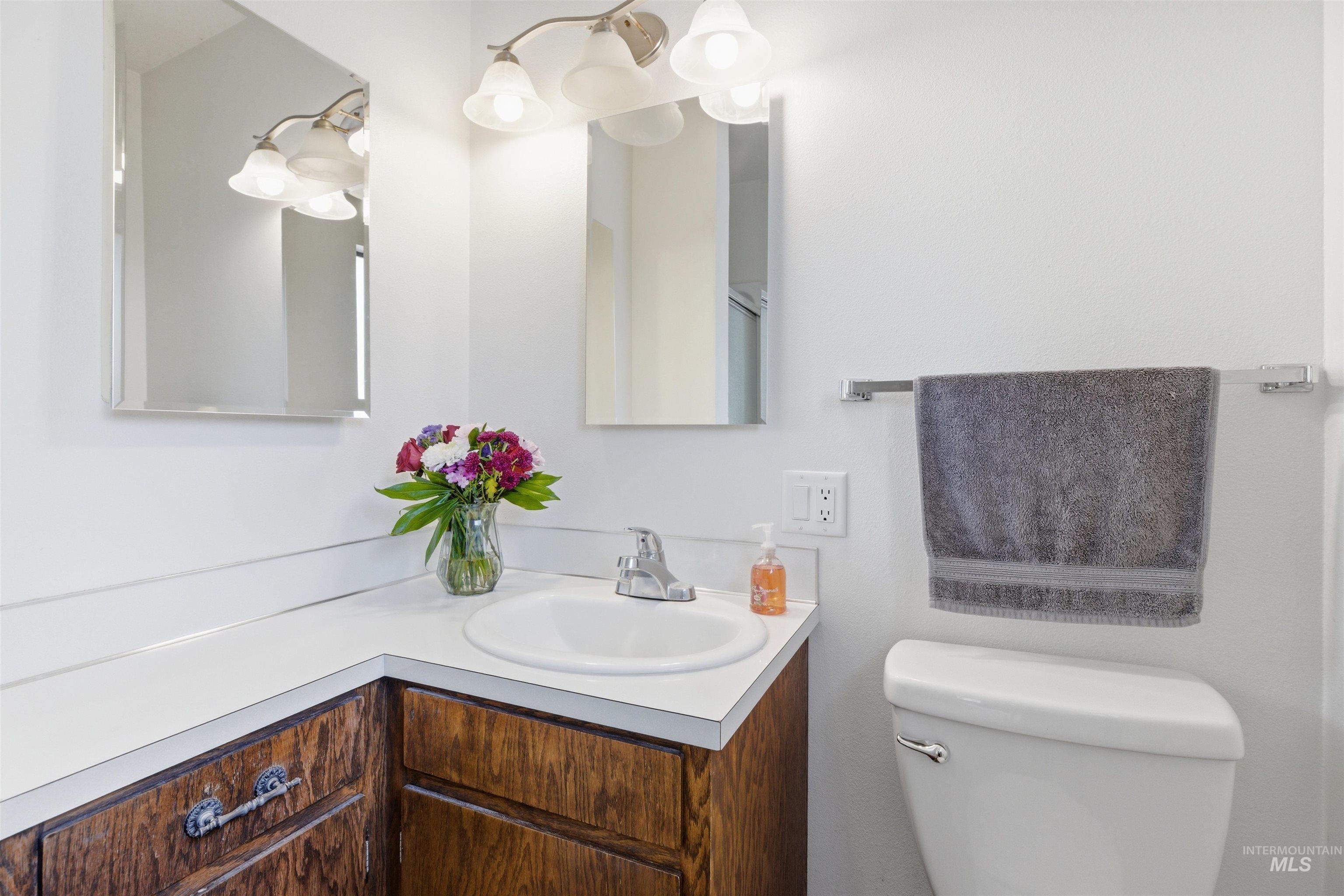 1205 Ponderosa Drive, Moscow, Idaho 83843, 4 Bedrooms, 3 Bathrooms, Residential For Sale, Price $600,000,MLS 98983530